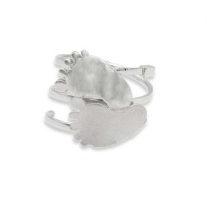 Bague petits pieds un cadeau idéal pour une naissance